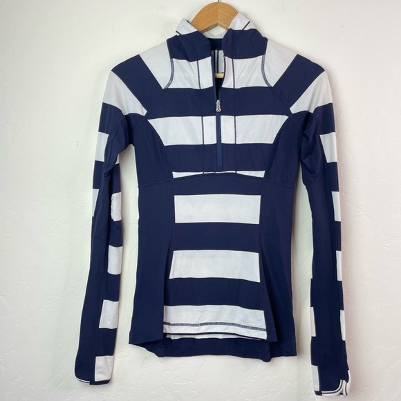 Lululemon Run Switch Back 1/2 Zip Pullover Wide Bold Stripe Blue White Size 4 - Picture 3 of 16